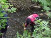 Biologieunterricht vor Ort: Ein rollendes Labor macht Station an der Rur