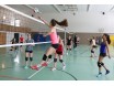 Eine coole Doppelstunde Sport: Trainingseinheit der MGM-Volleyballerinnen mit den "Ladies in Black"