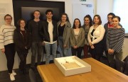 Geschichte vor Ort: Schüler im Archiv