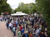 Unser Schulfest: Leute, Attraktionen und Gemeinschaft